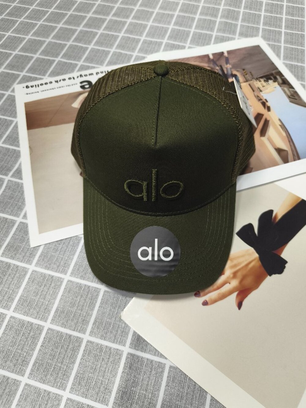 Unisex Alo Yoga District Trucker Hat Stealth Green NWT💚🍀